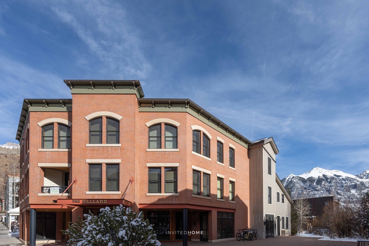 Exterior - Winter