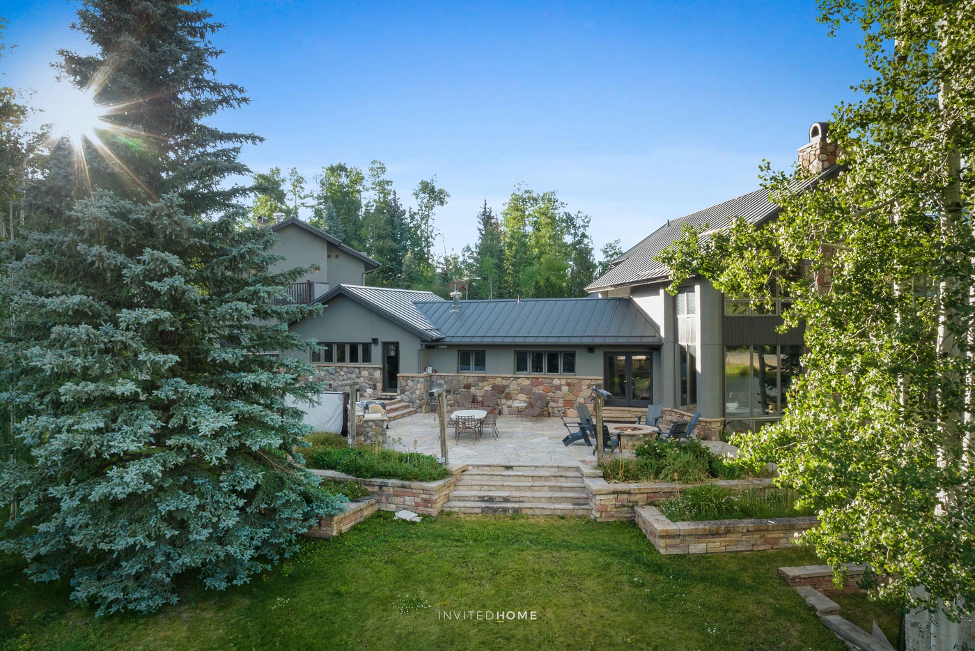 Aspen Grove Chalet at Elk Lake