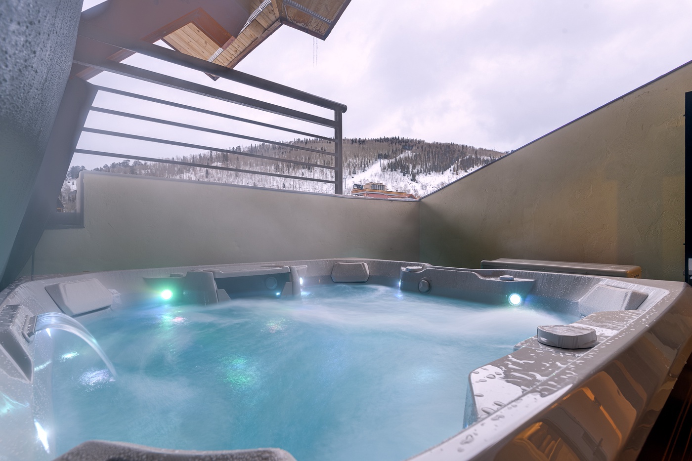 Hot Tub - Summer