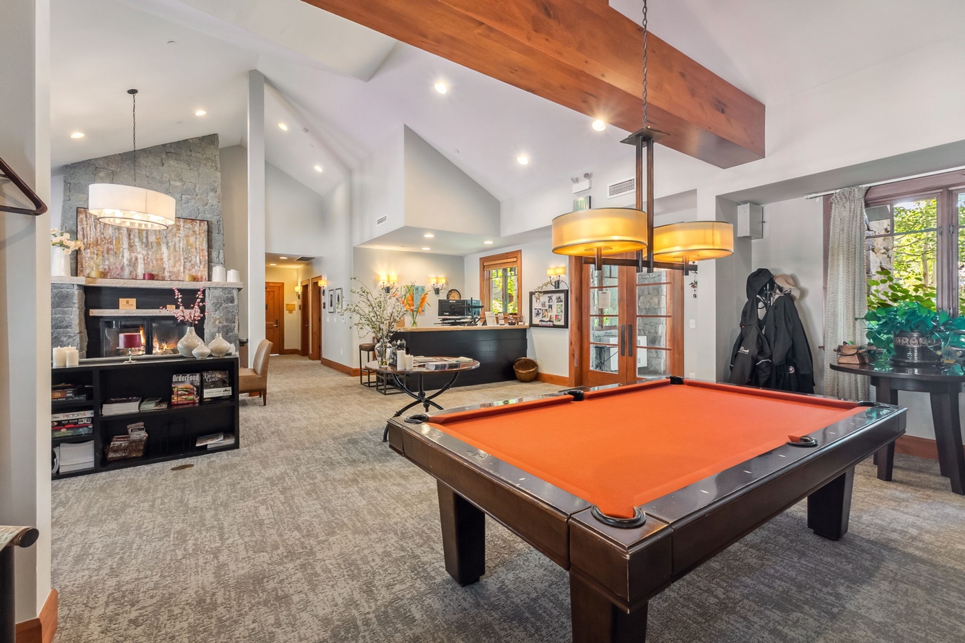 Hummingbird Lodge Amenities