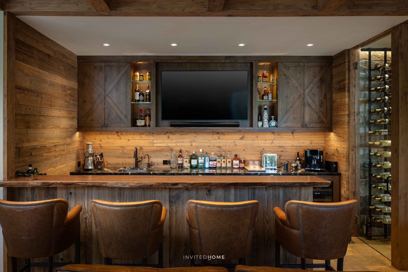 Wet bar in the Ski Chalet