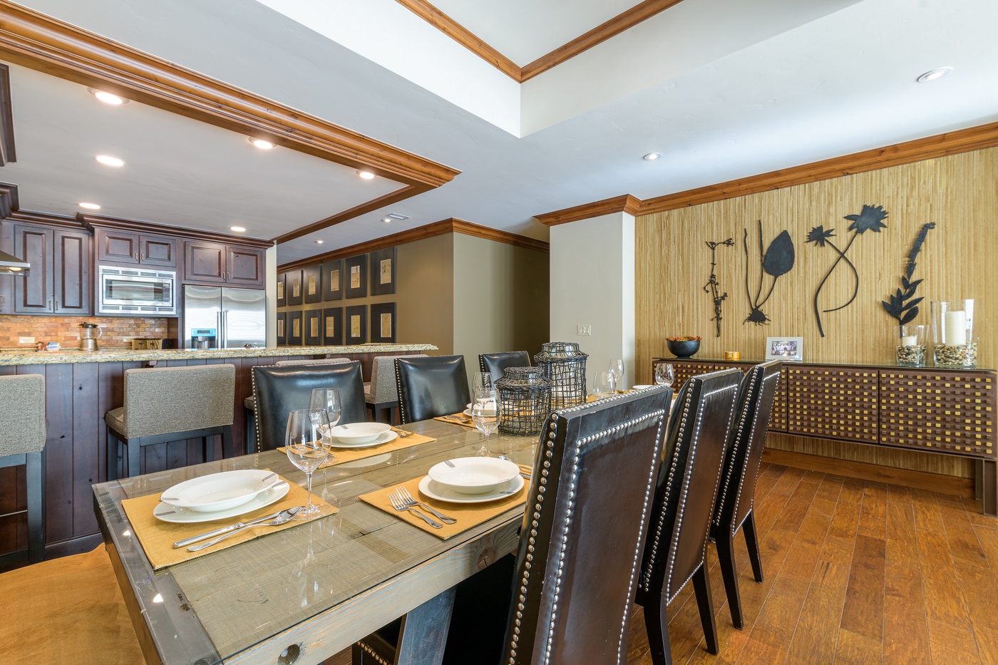 Dining Room - Summer