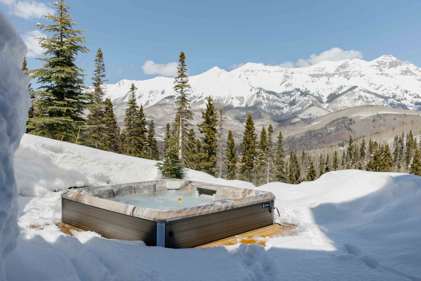 Hot Tub - Winter