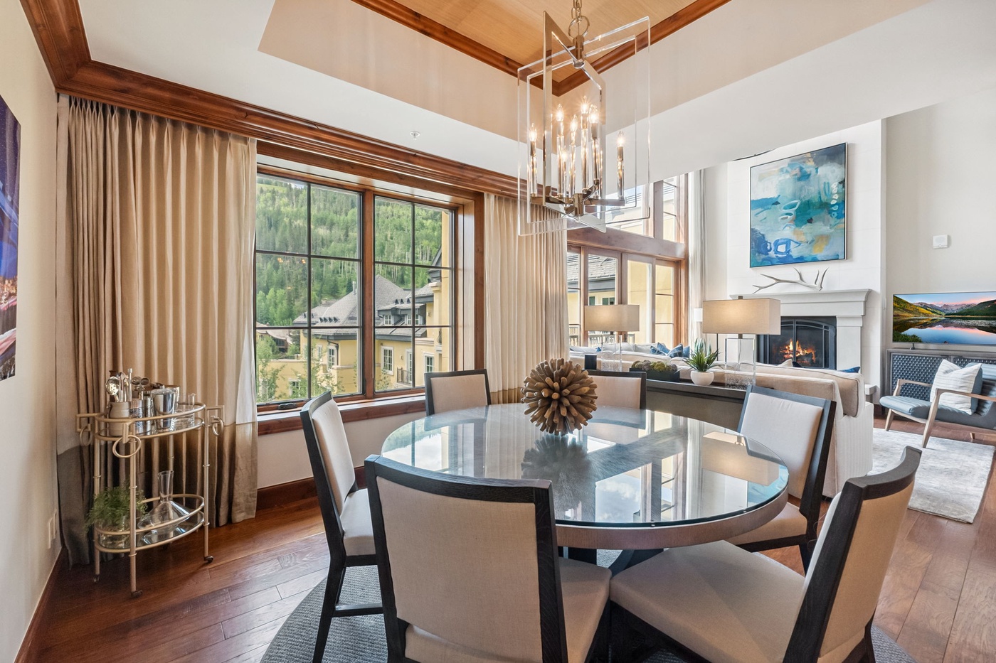 Dining Room - Summer