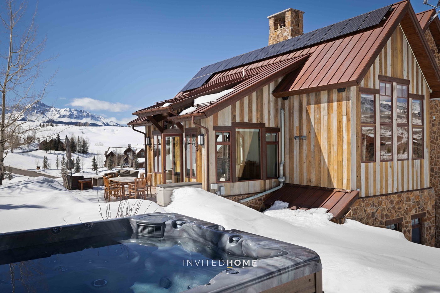 Hot Tub - Winter