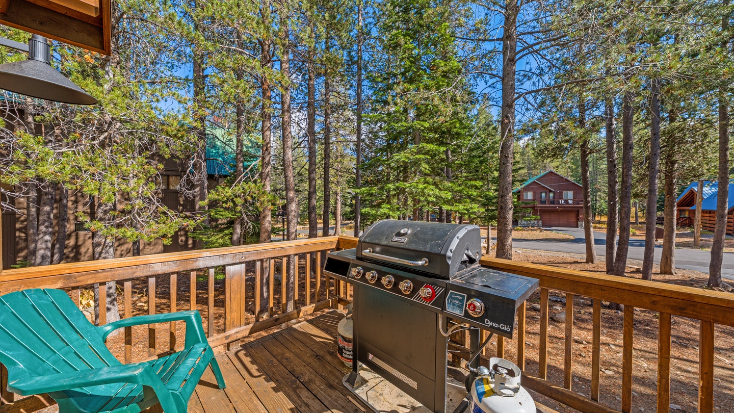 Step out onto your private deck and fire up the grill surrounded by towering pines. Pull up a chair and breathe in the fresh mountain air—your perfect outdoor retreat awaits.