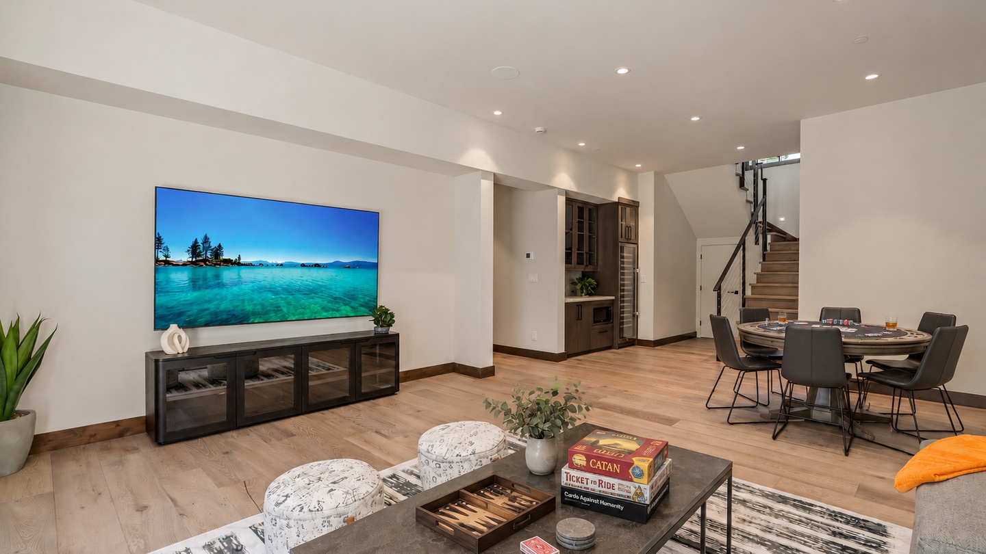 Alpine Greenside Game Room