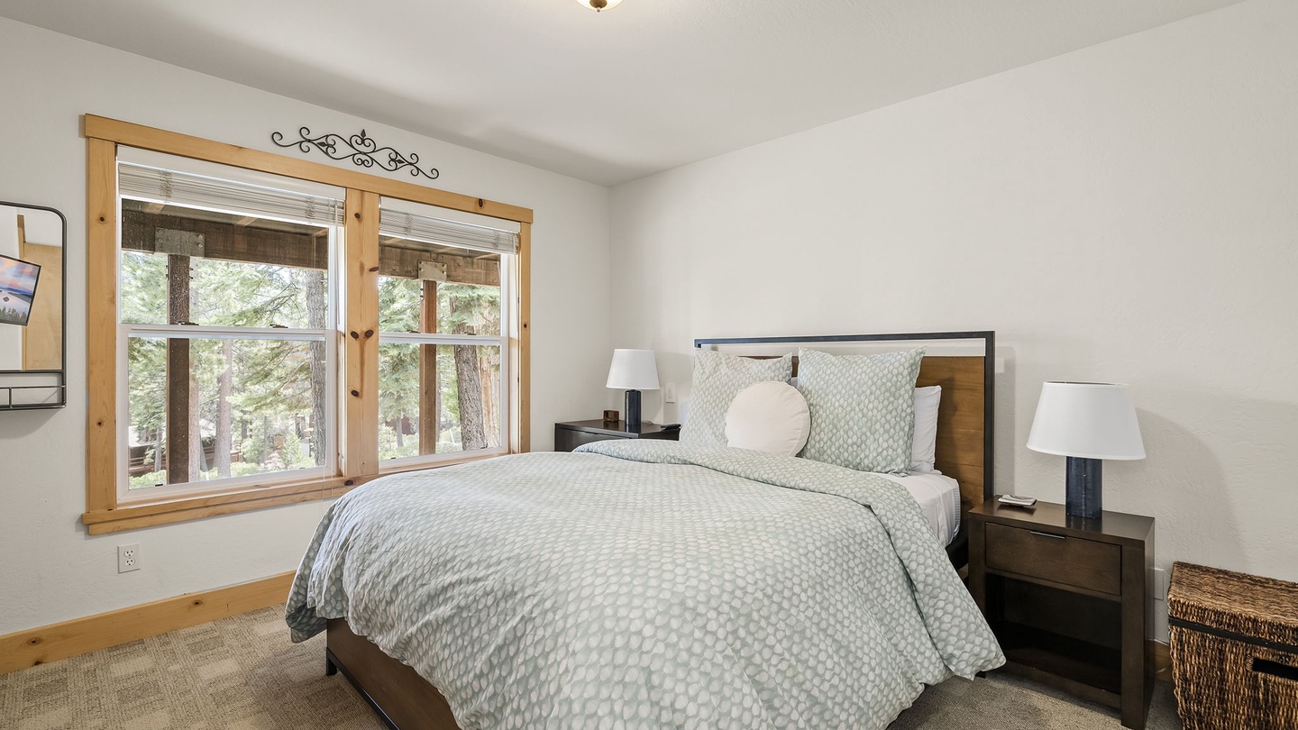 Lower Floor Bedroom 2, 1 Queen, Sleeps 2