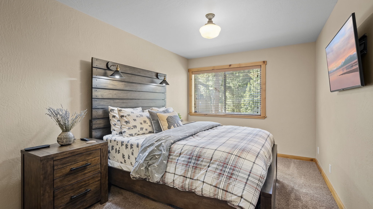 Downstairs Queen: Bear Den at Northstar