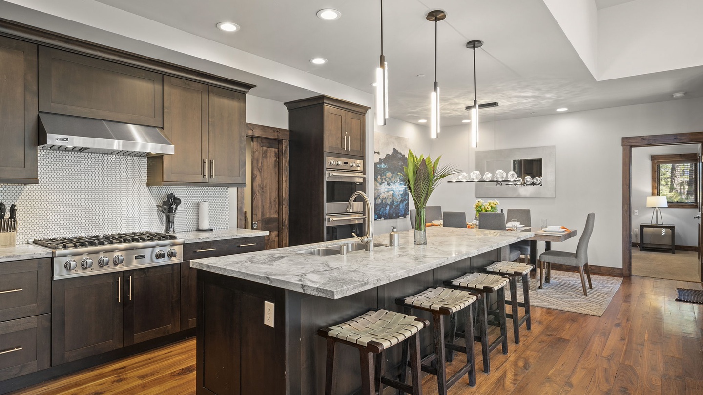 Kitchen Stellar's Nest