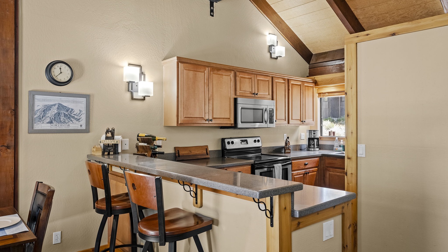 Breakfast Bar: Bear Den at Northstar