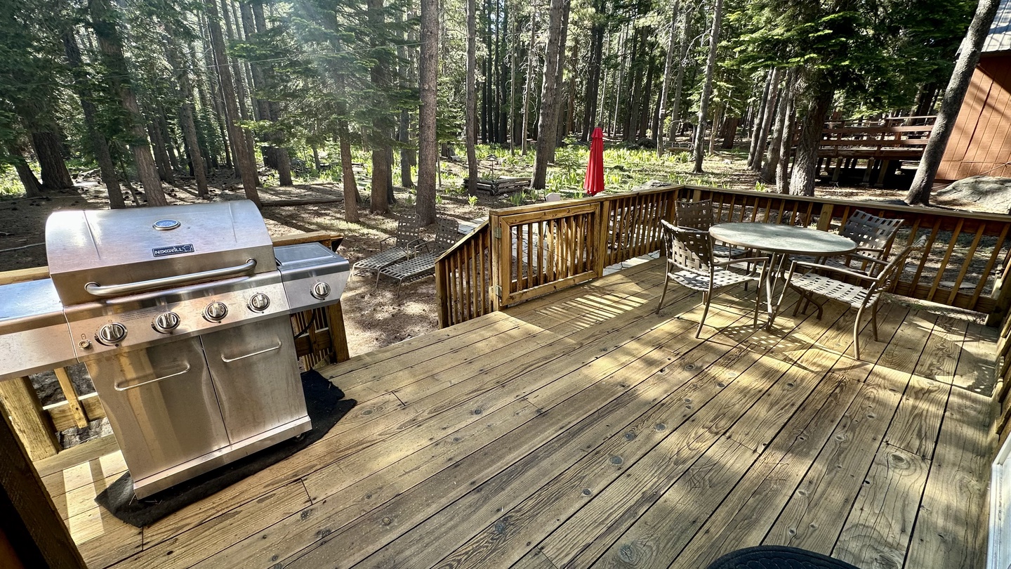 Patio: Tahoe Donner Forest Hideaway