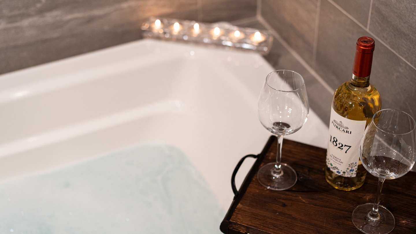 Master Tub Master Bedroom Stellar's Nest