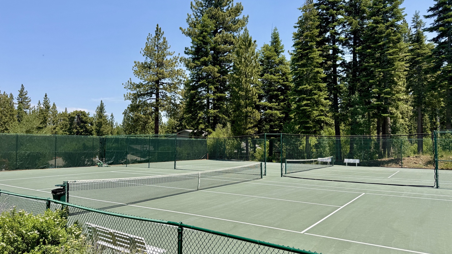 NPOA Tennis Courts – Per-Person, Per-Day Fee Applies at the Facility and is Subject to Change