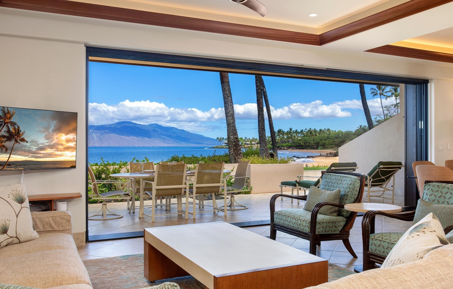 Makena Surf E103 Beachfront Resort