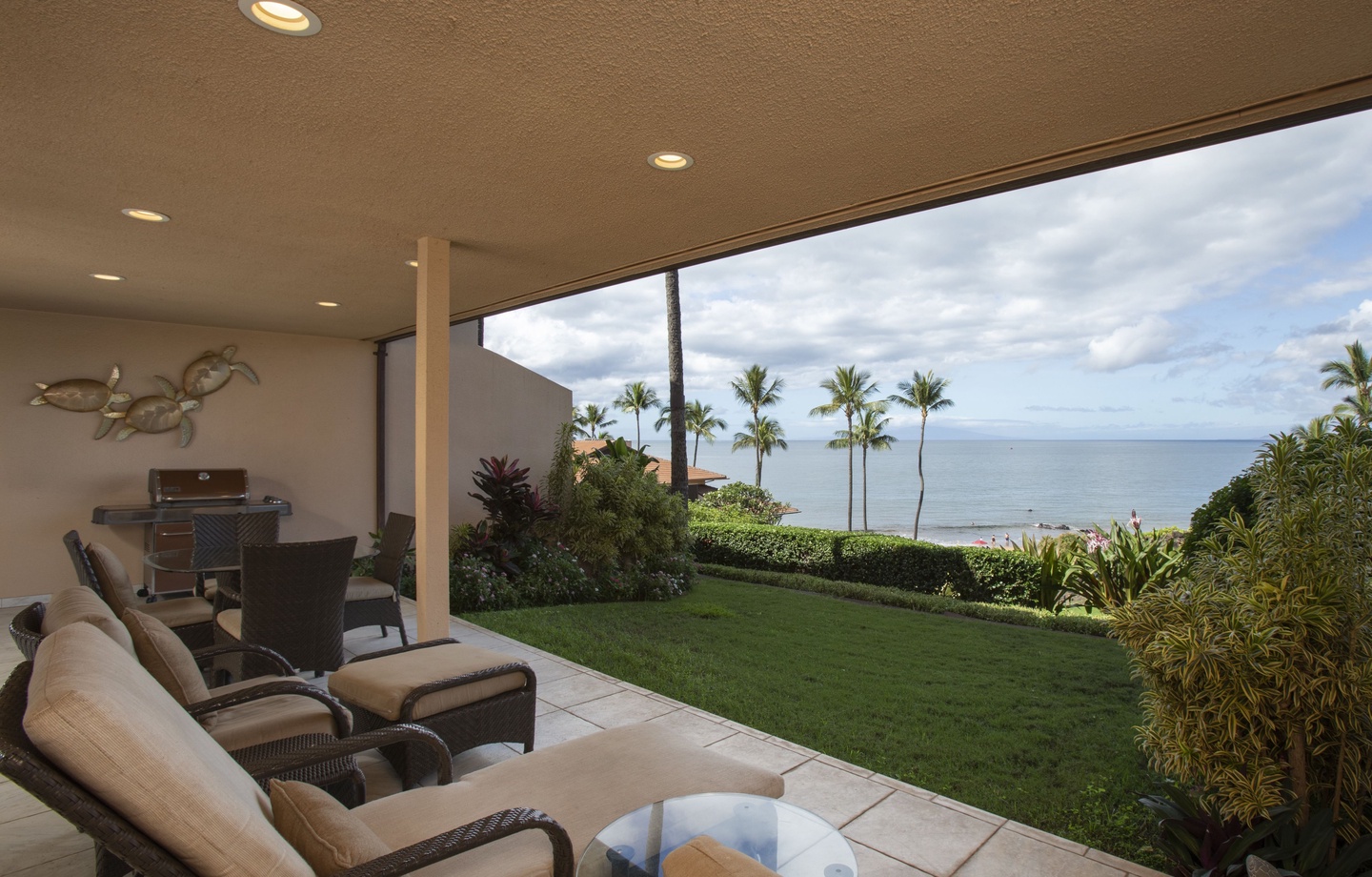 Makena Surf C105 Beachfront Resort