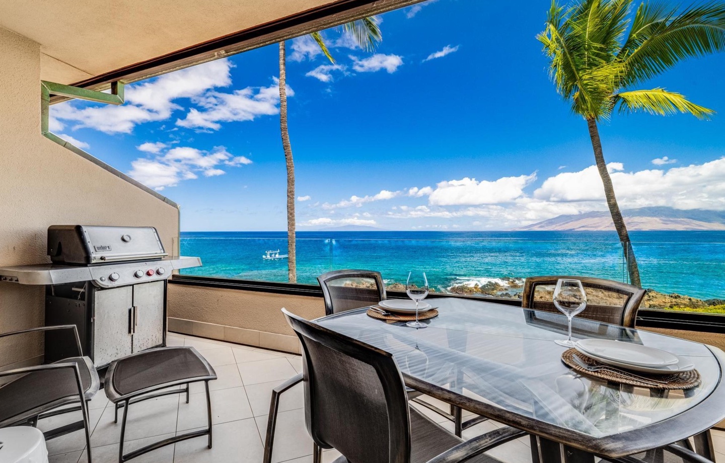 Lanai Dining