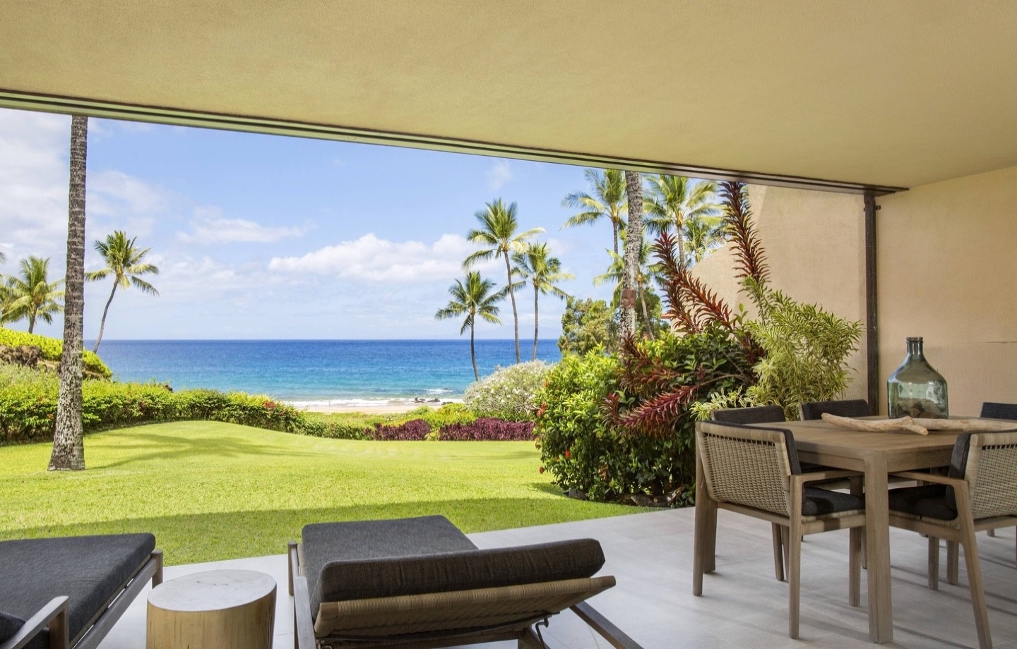 Makena Surf A102 Beachfront Resort