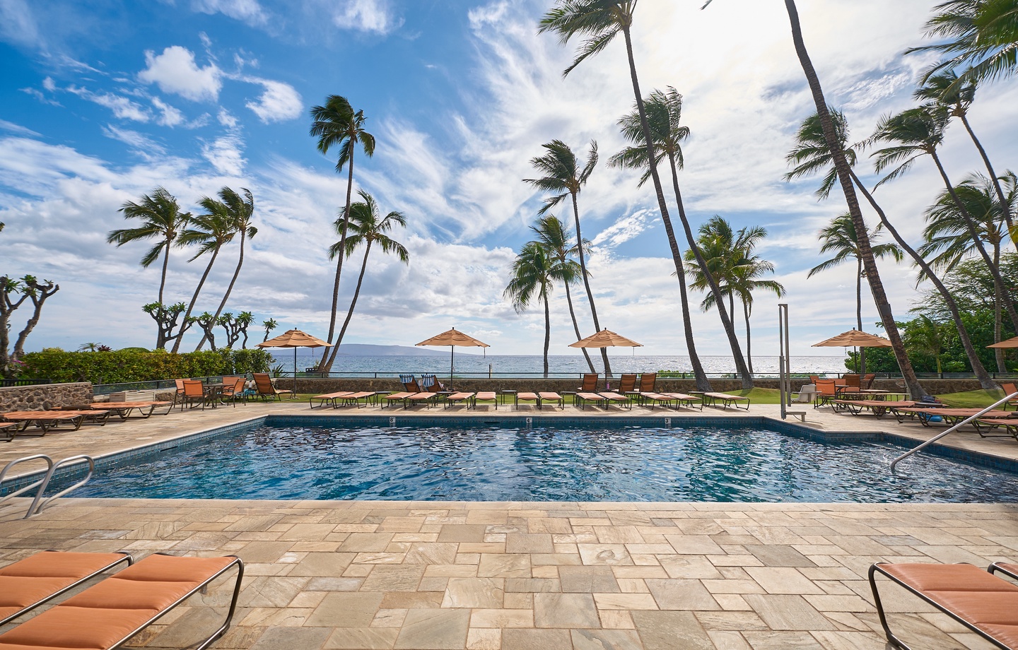 2 resort pools, pickleball courts, a shared hot tub, and 24 acres of grounds.