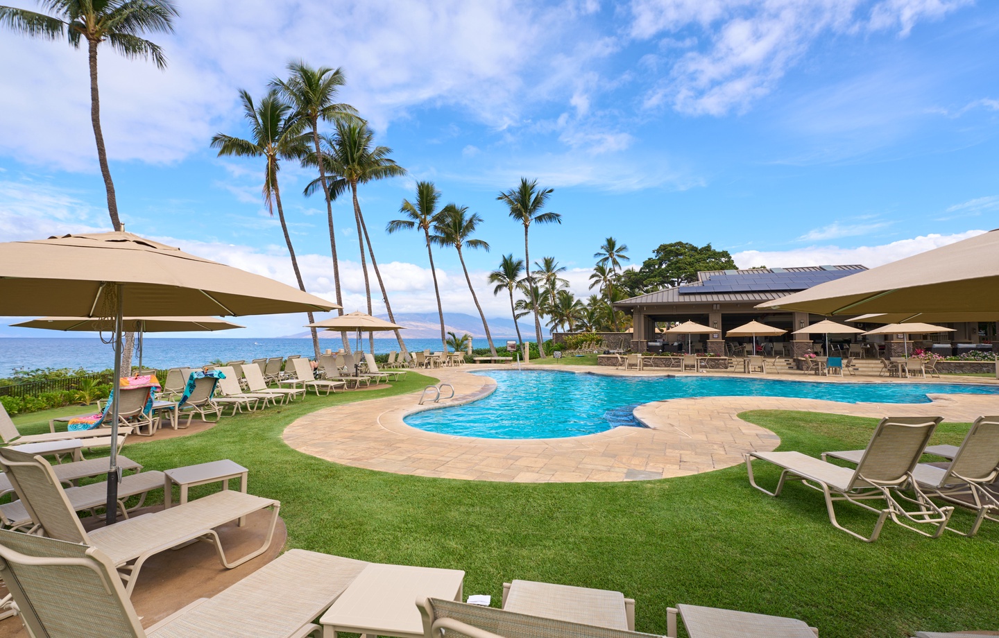 Ekahi pool