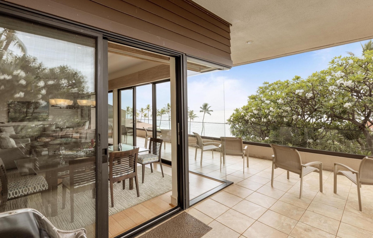 Makena Surf C207 Beachfront Resort