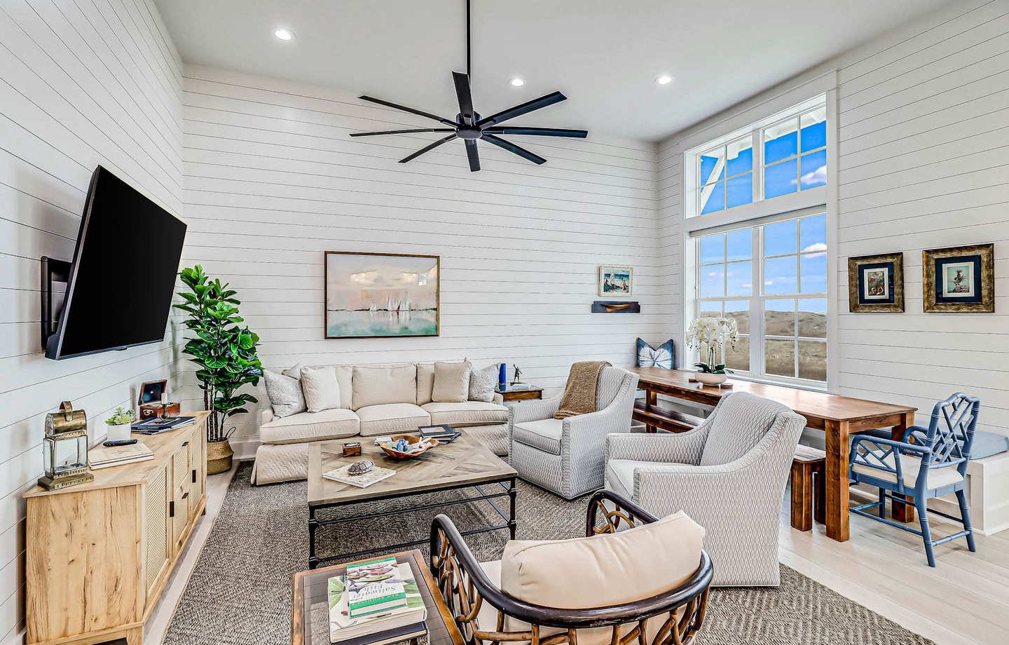 284 Sunrise Avenue | Photo 5