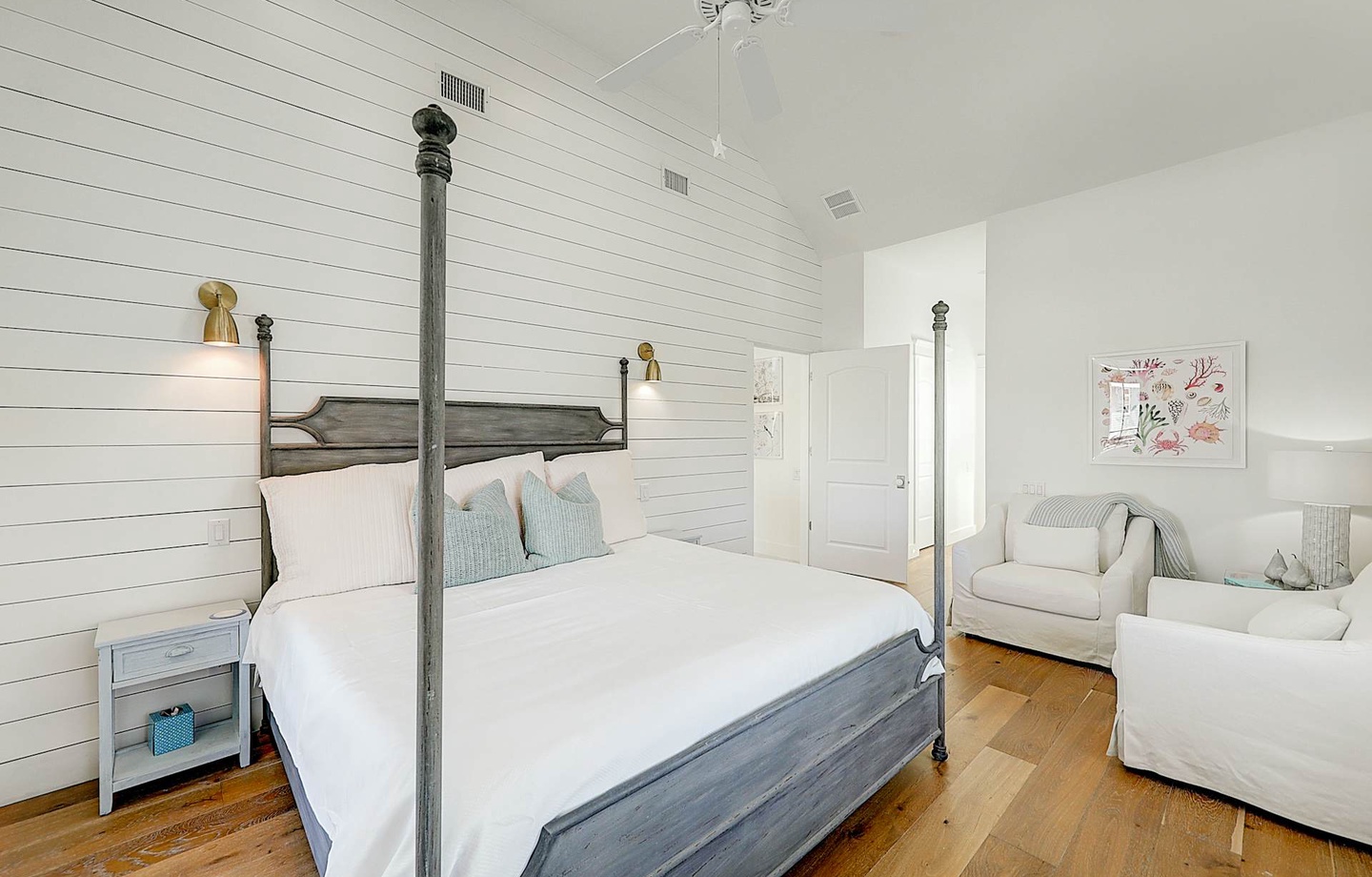 141 Sunrise Avenue | Photo 4