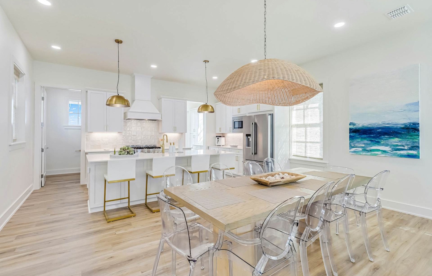 220 Sunrise Avenue | Photo 5