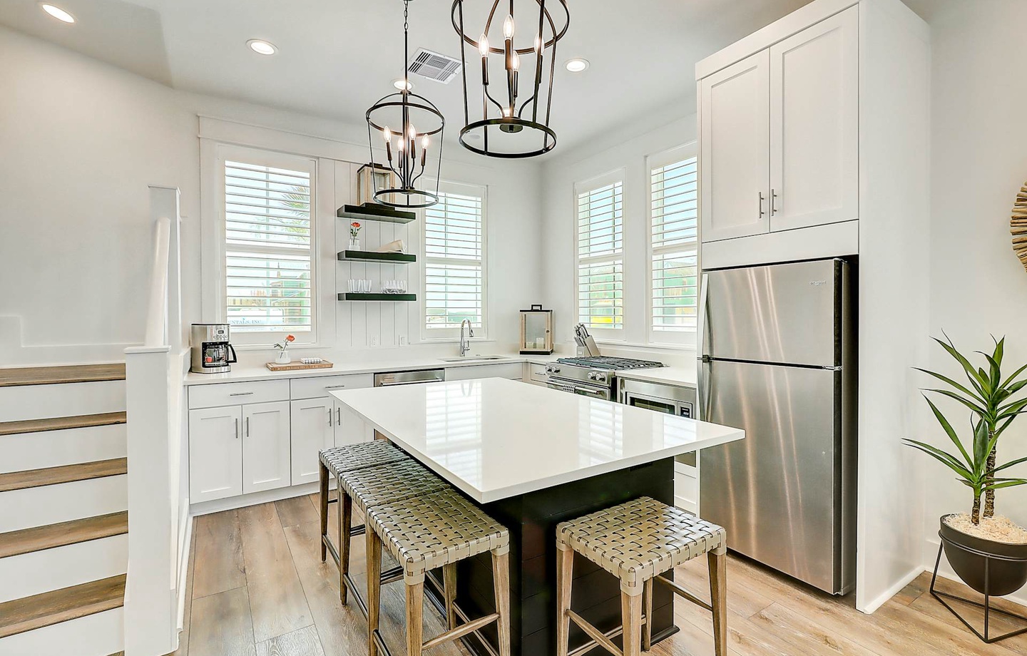 214 Sunset Avenue Casita 9 | Photo 5