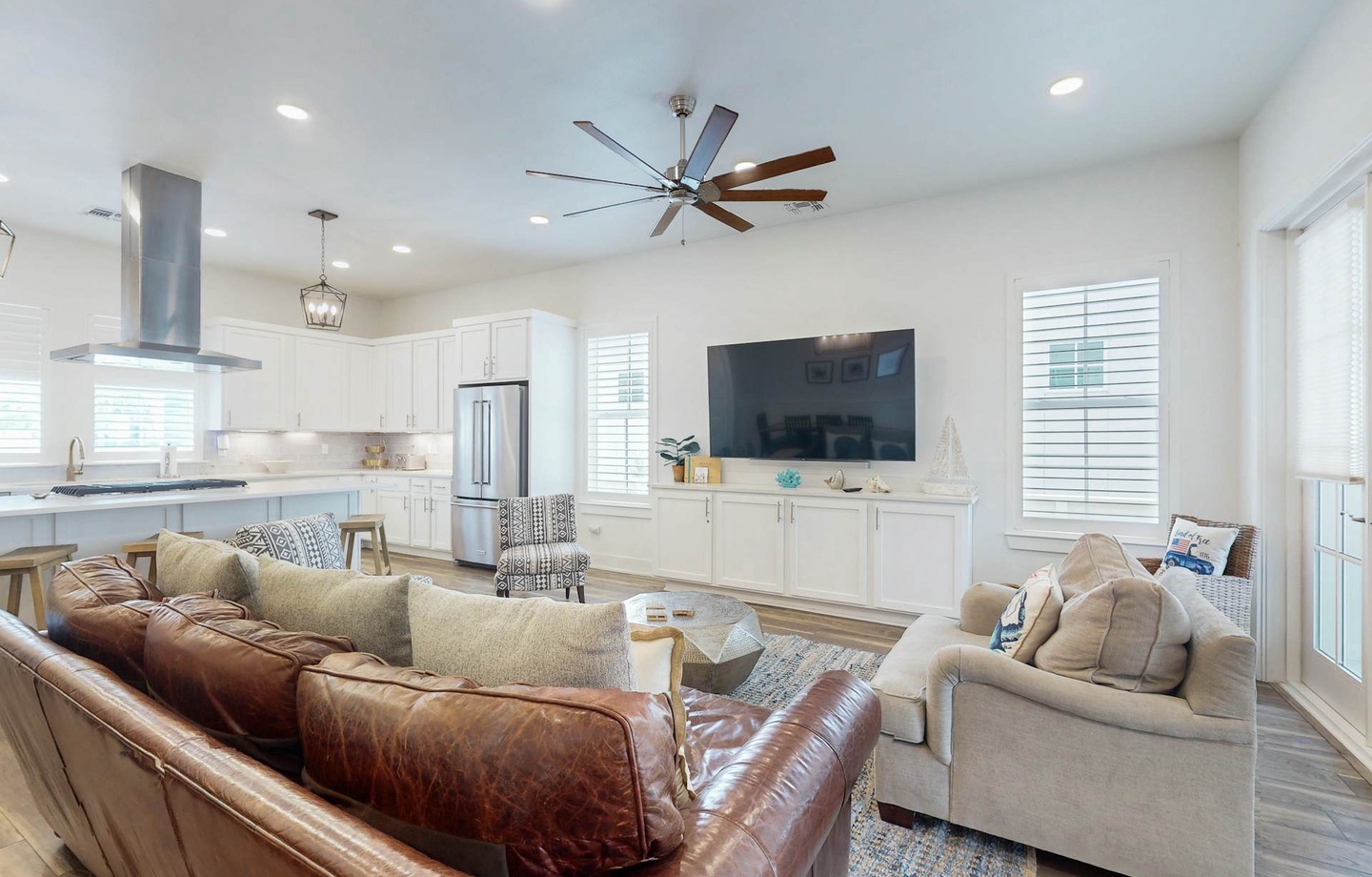 190 Sage Lane | Photo 2