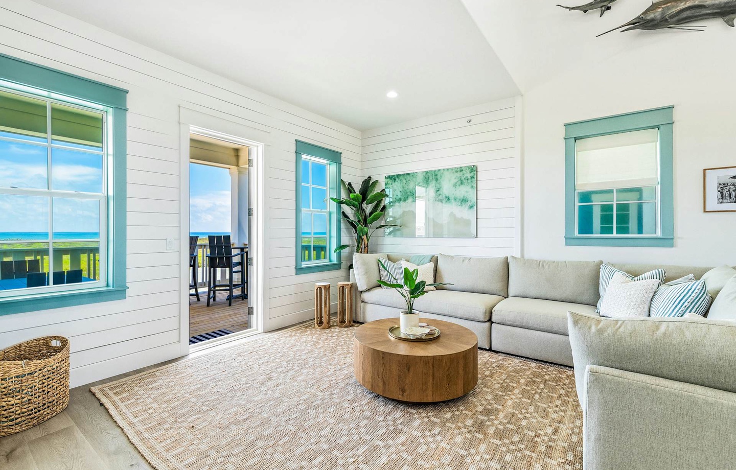 248 Sunrise Avenue | Photo 5