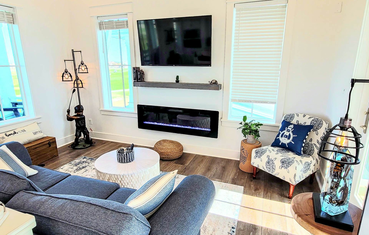 214 Sunset Avenue Casita 6 | Photo 5