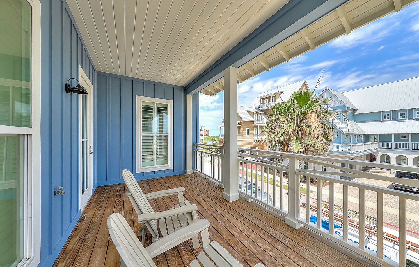 145 Sunrise Avenue | Photo 4