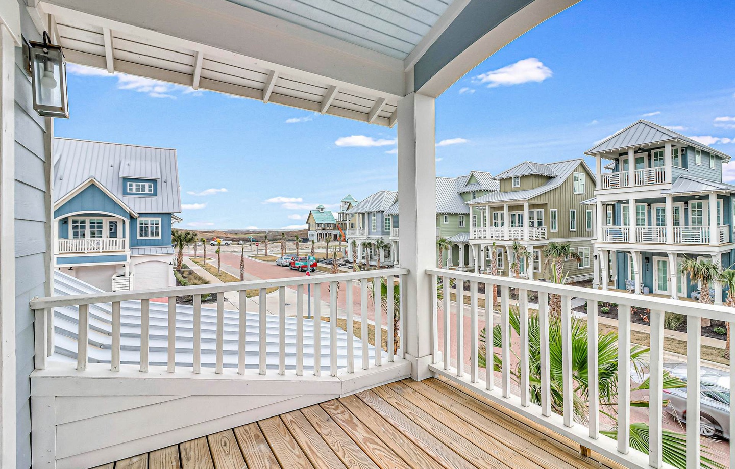 225 Sunrise Avenue | Photo 3