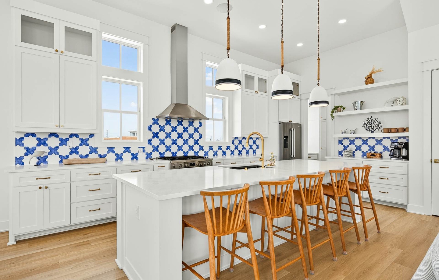 920 Sunset Avenue | Photo 1