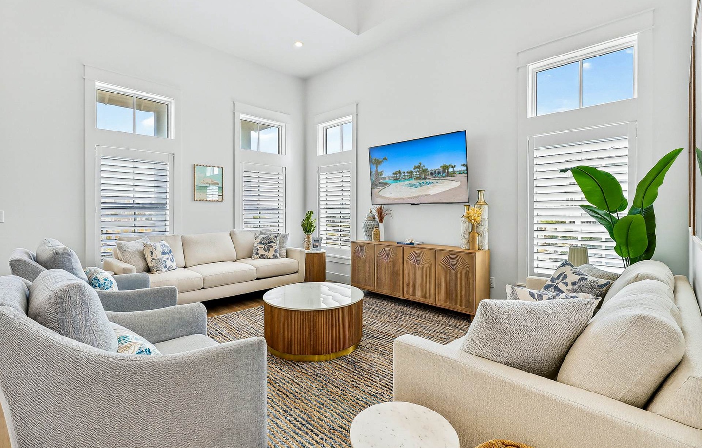 627 Sunset Avenue | Photo 2