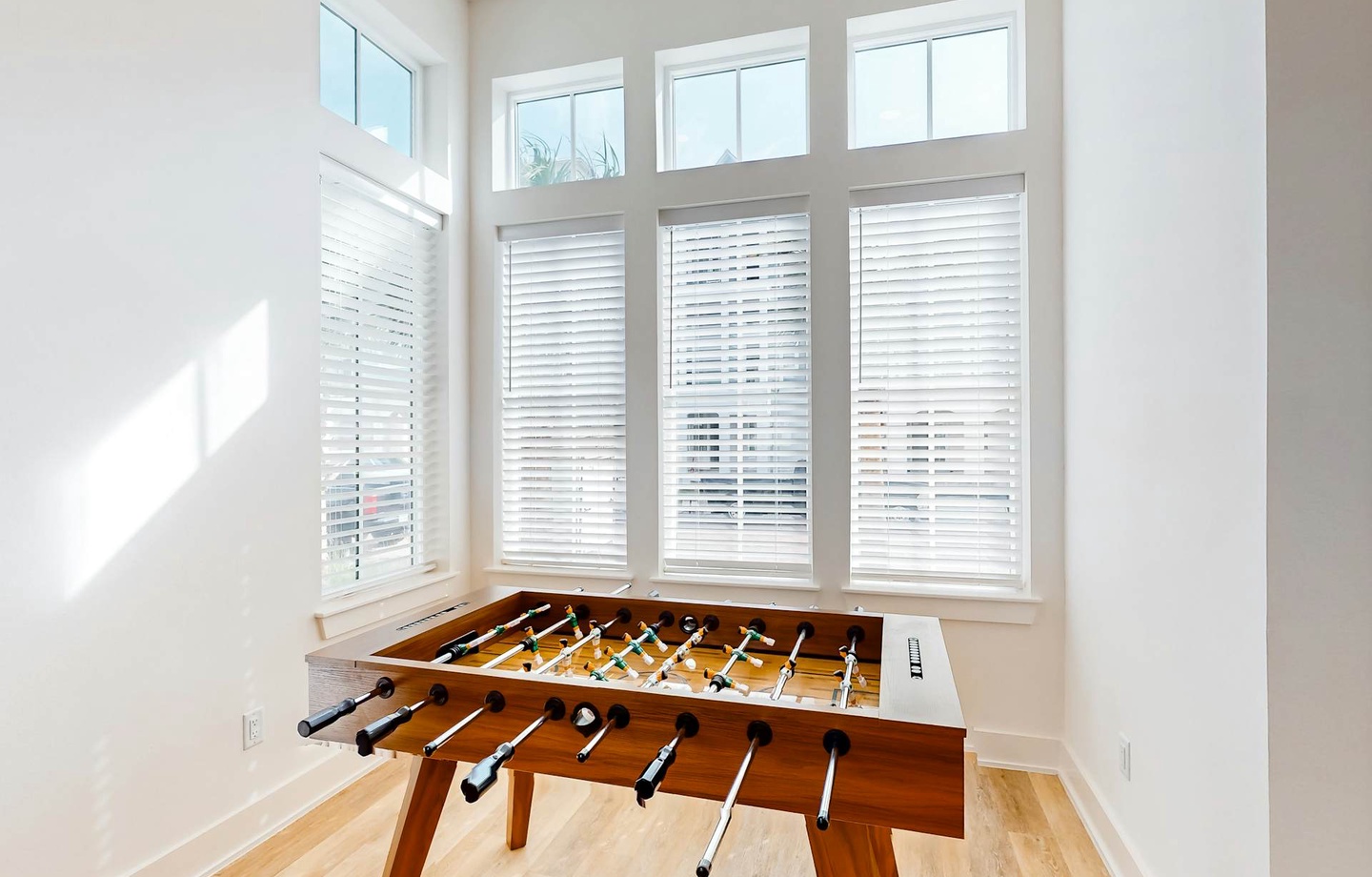 173 Sunrise Avenue | Photo 3