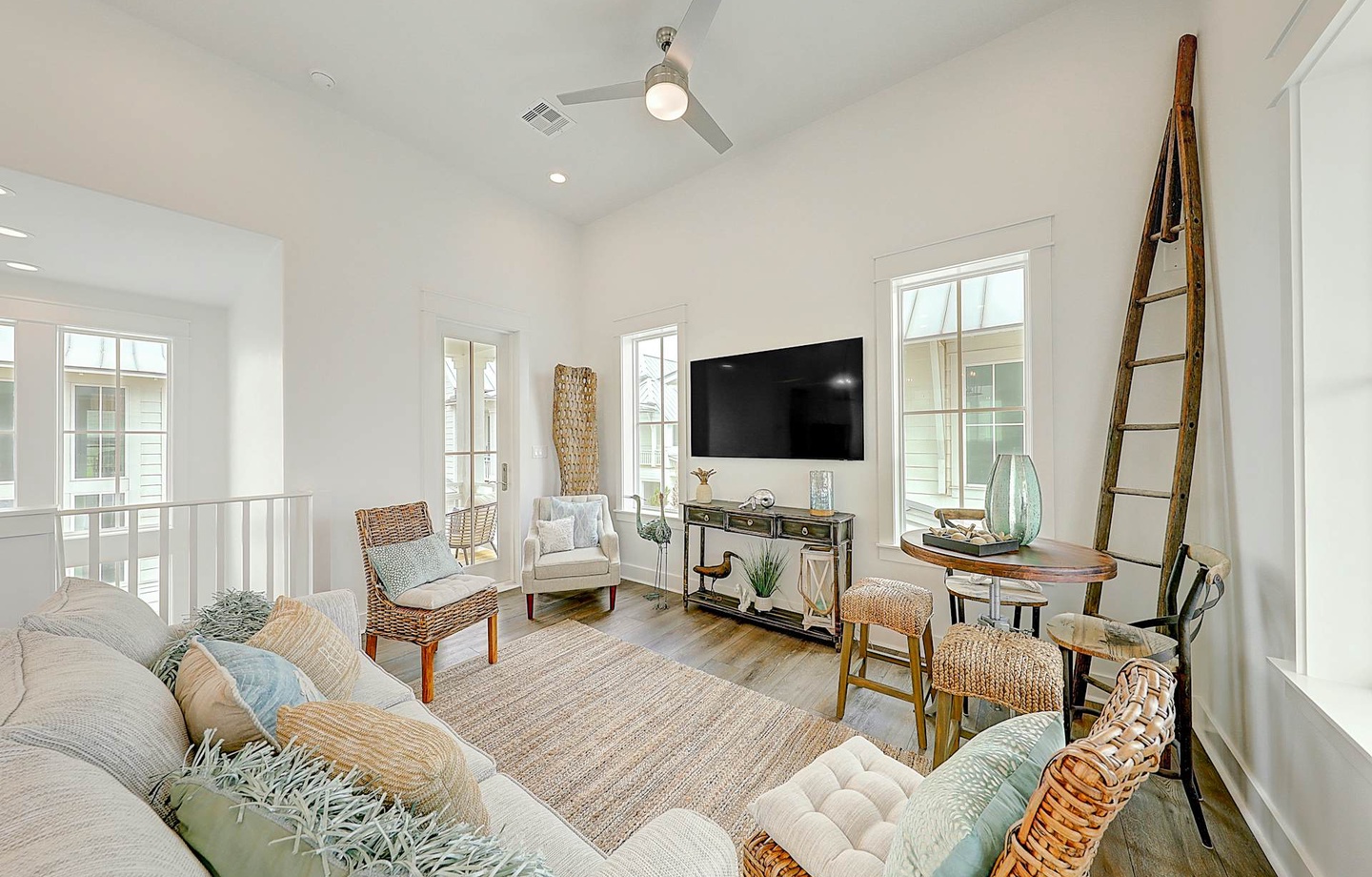 214 Sunset Avenue Casita 5 | Photo 3