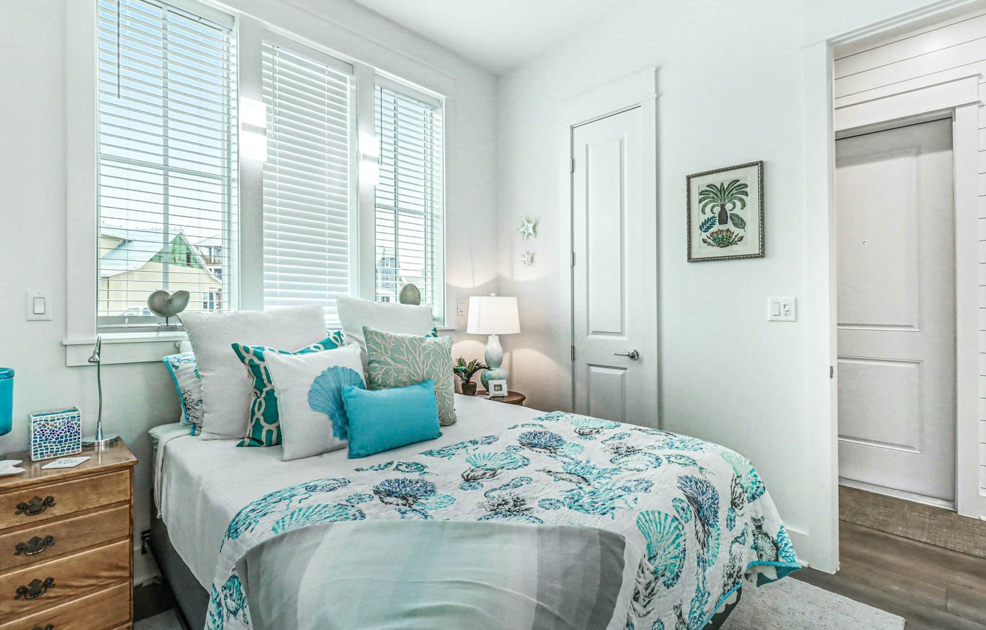 132 Sweetbay Street | Photo 3