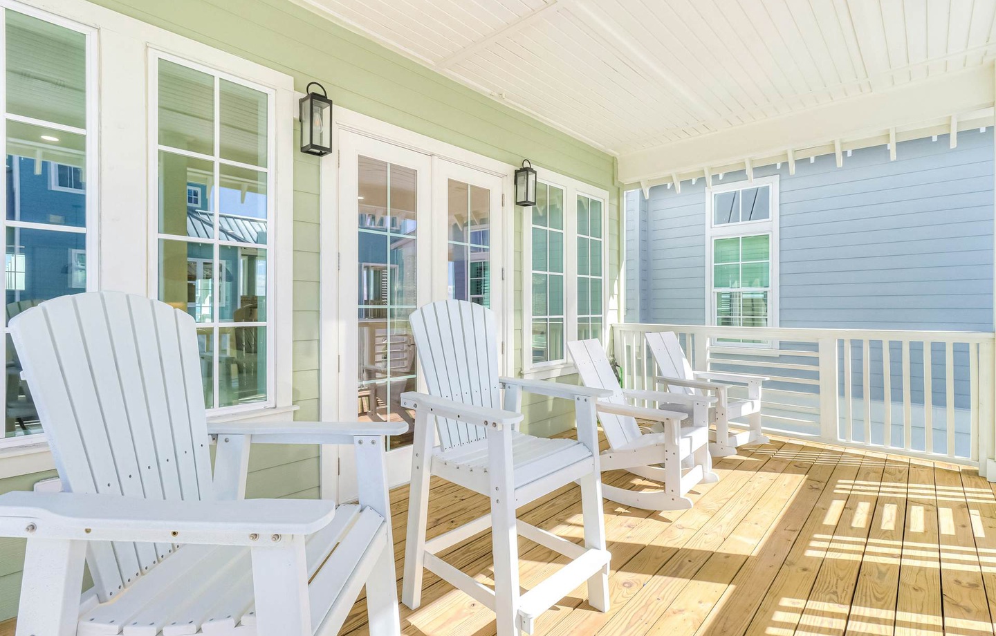 220 Sunrise Avenue | Photo 4