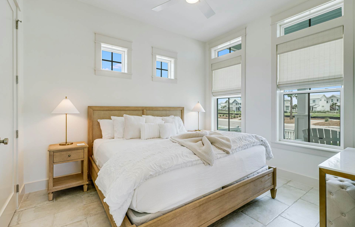723 Sunset Avenue | Photo 3