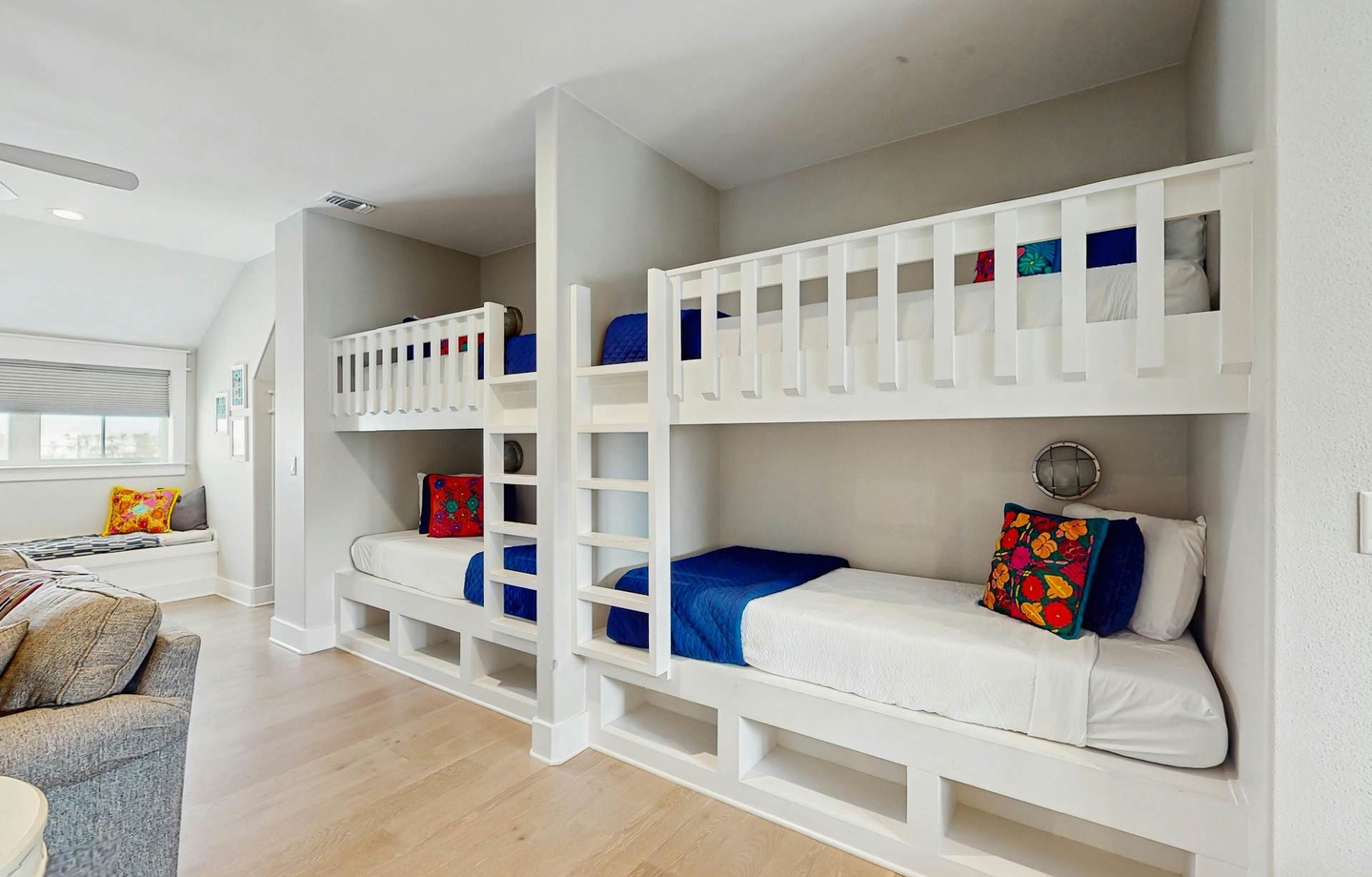 164 Sunset Avenue | Photo 3