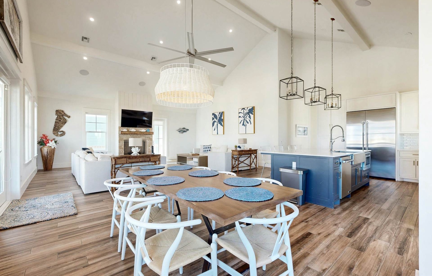 133 Sunrise Avenue | Photo 2