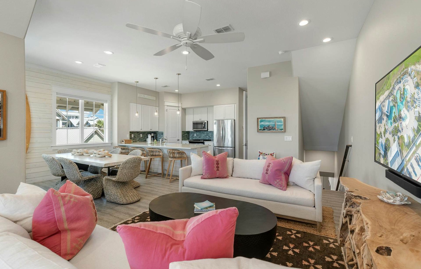 158 Sunset Avenue | Photo 1