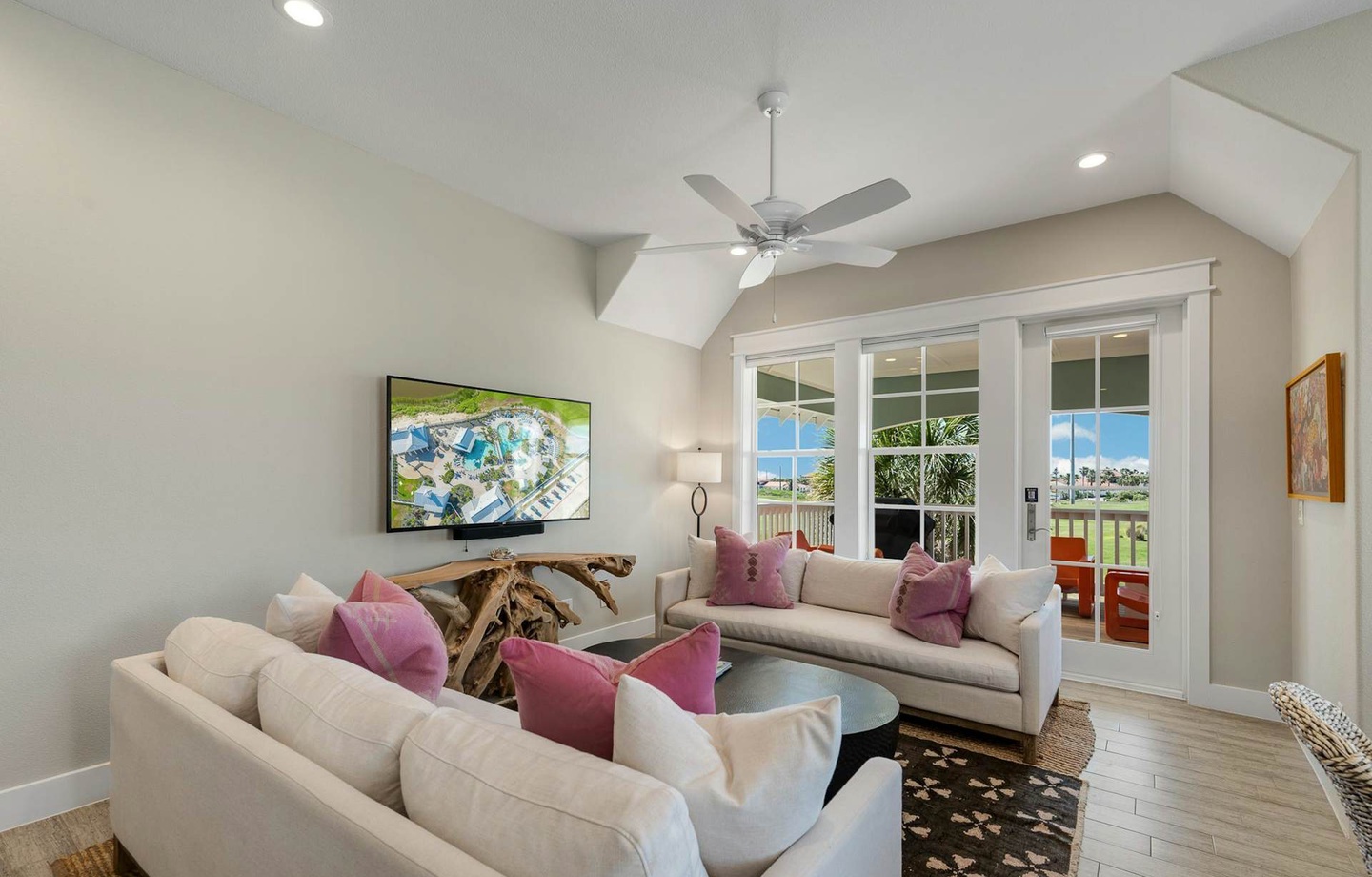 158 Sunset Avenue | Photo 2