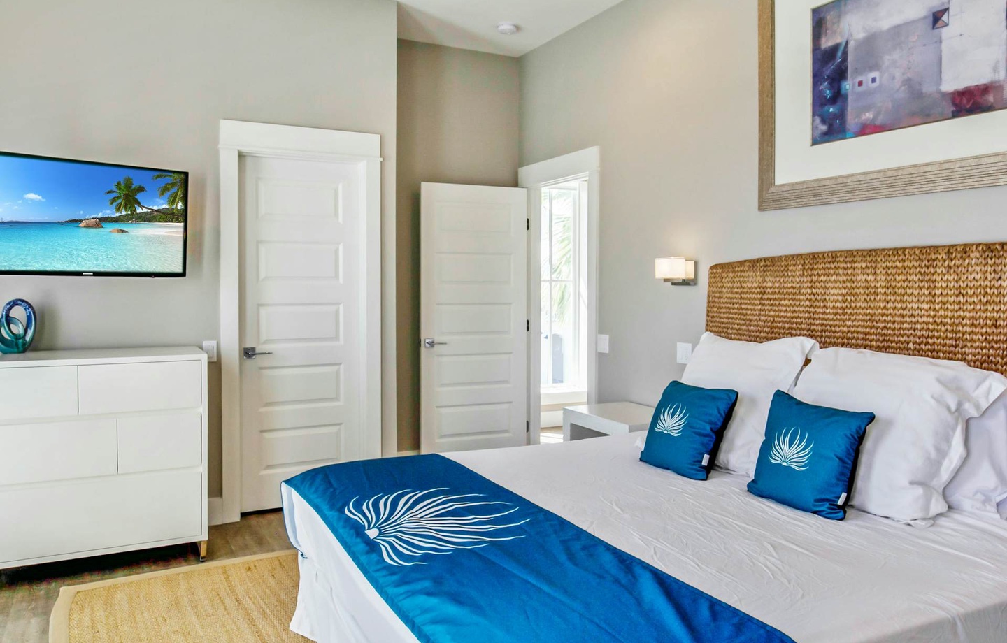 163 Sunset Avenue | Photo 3