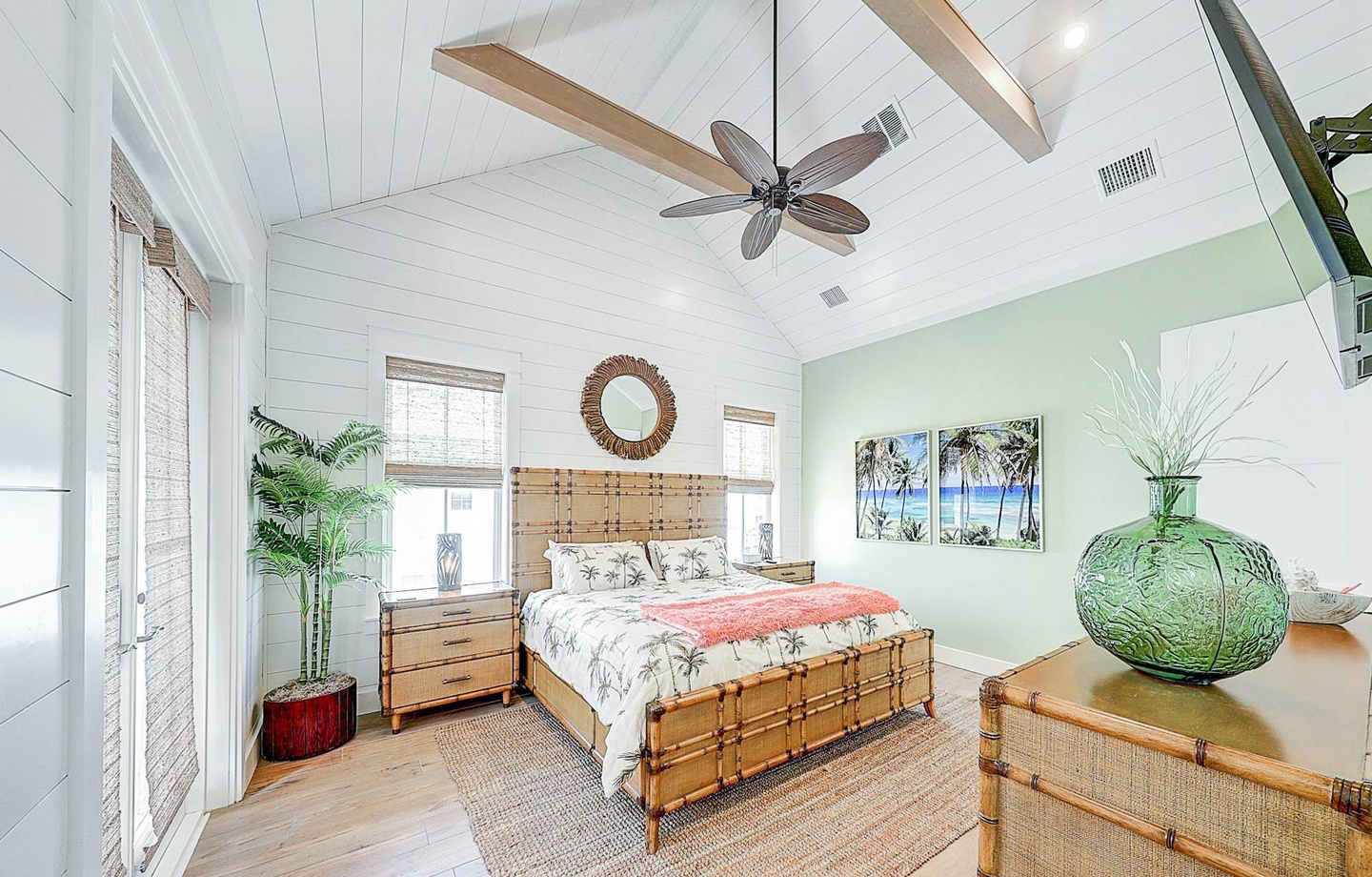 171 Sunrise Avenue | Photo 4