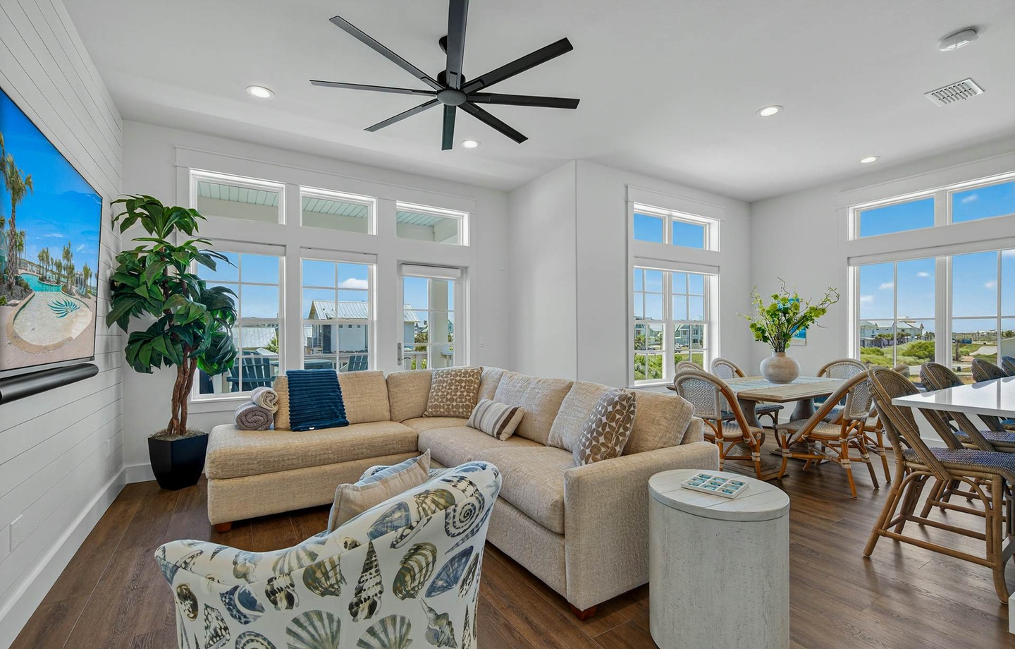 606 Sunset Avenue