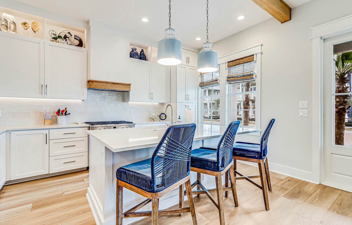 225 Sunrise Avenue | Photo 1