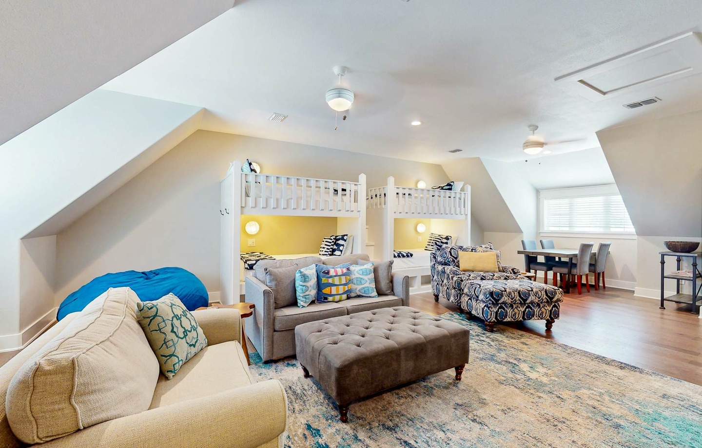 160 Sunset Avenue | Photo 3